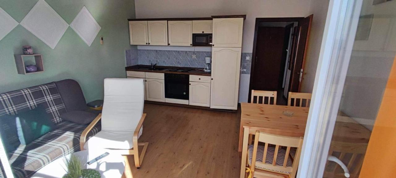 Sveti Vid-Miholjice Apartments Berny מראה חיצוני תמונה