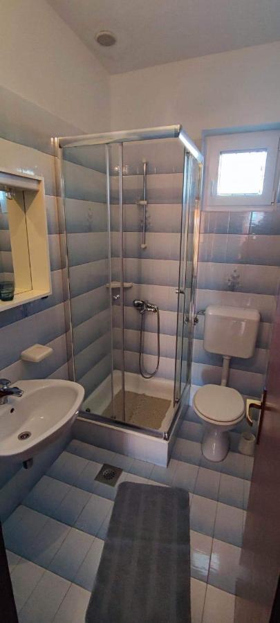 Sveti Vid-Miholjice Apartments Berny מראה חיצוני תמונה