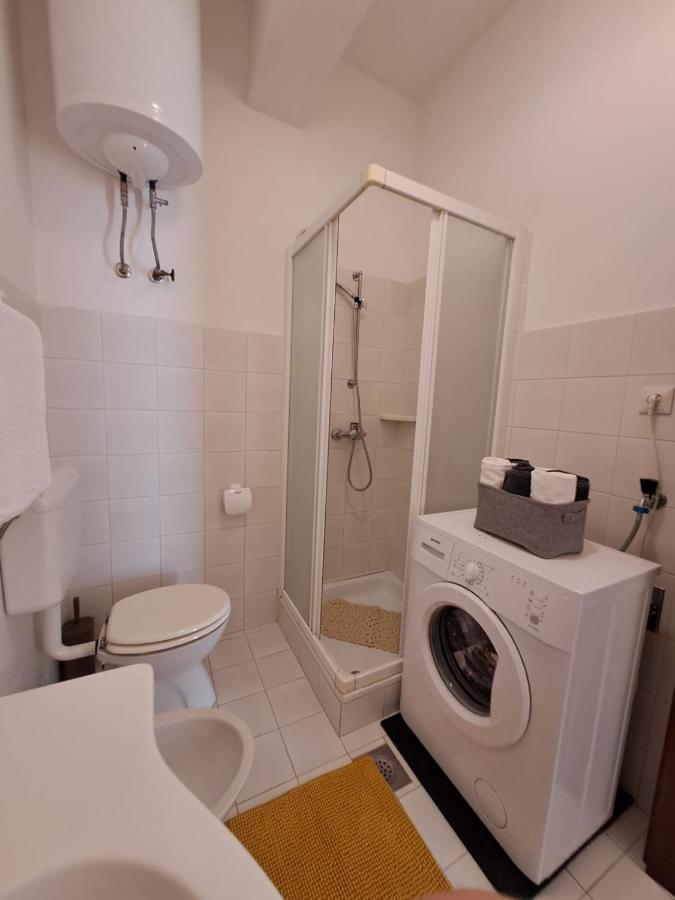 Sveti Vid-Miholjice Apartments Berny מראה חיצוני תמונה