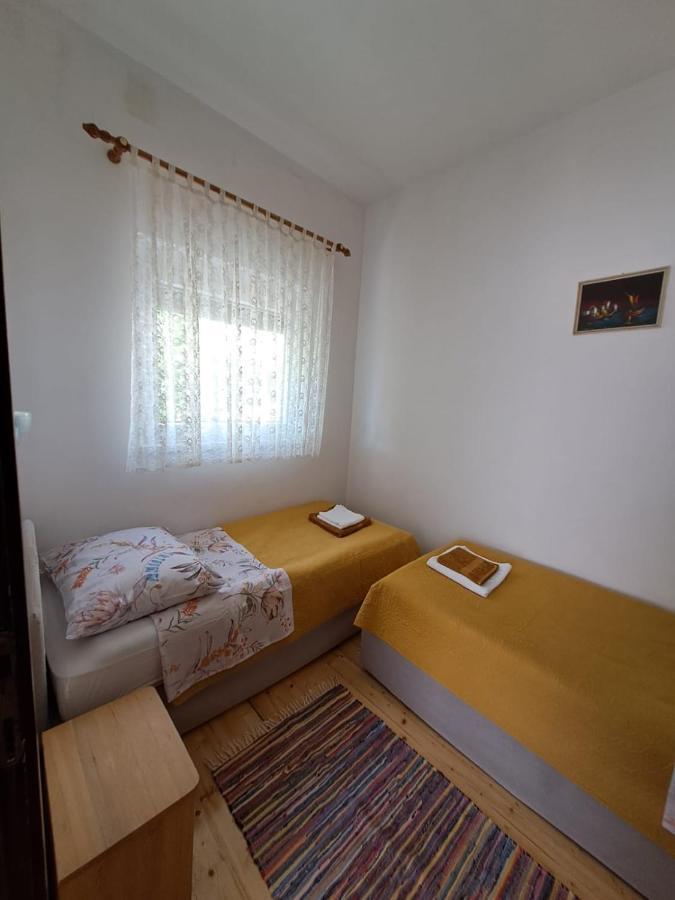 Sveti Vid-Miholjice Apartments Berny מראה חיצוני תמונה