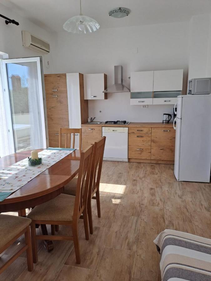 Sveti Vid-Miholjice Apartments Berny מראה חיצוני תמונה