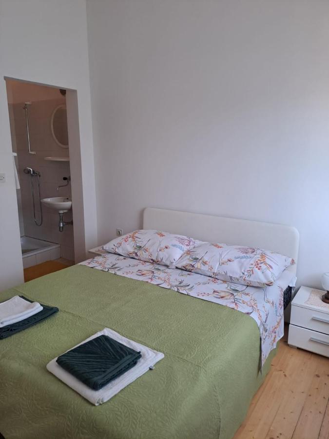 Sveti Vid-Miholjice Apartments Berny מראה חיצוני תמונה